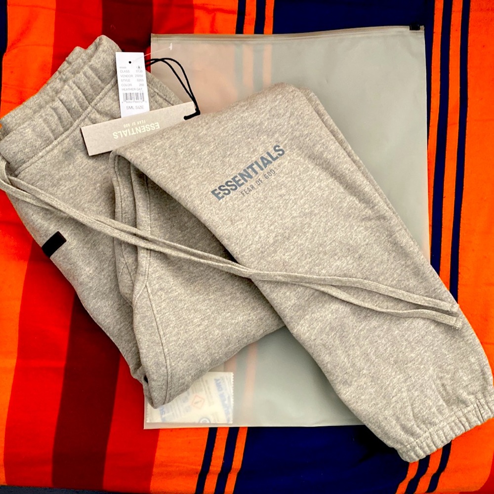 NWT FOG Essentials Dark Heather Oatmeal Sweatpant